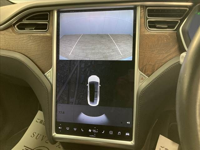 Tesla MODEL X 2017-12 11576-4