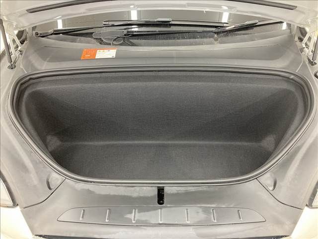 Tesla MODEL X 2017-12 11576-17