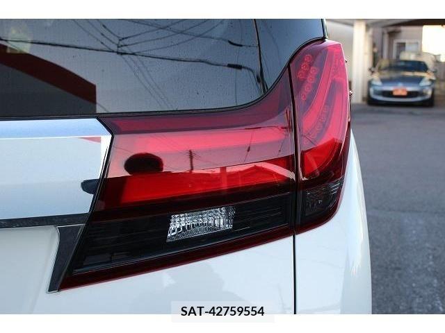 Toyota ALPHARD 2015-05 208384-12