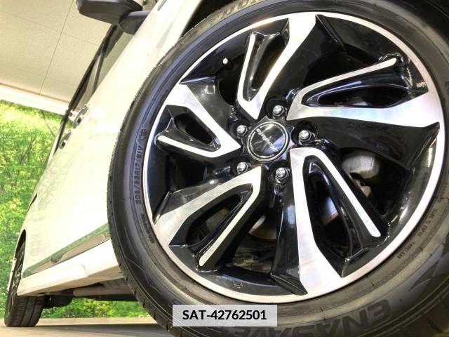 Honda e 2018-05 342712-14