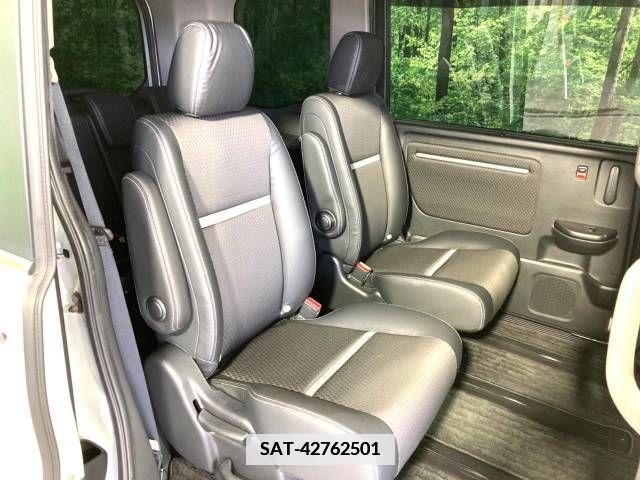 Honda e 2018-05 342712-9