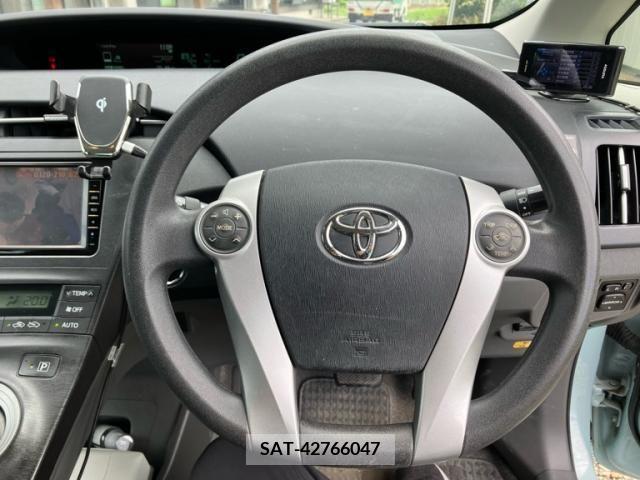 Toyota PRIUS 2010-02 393468-18