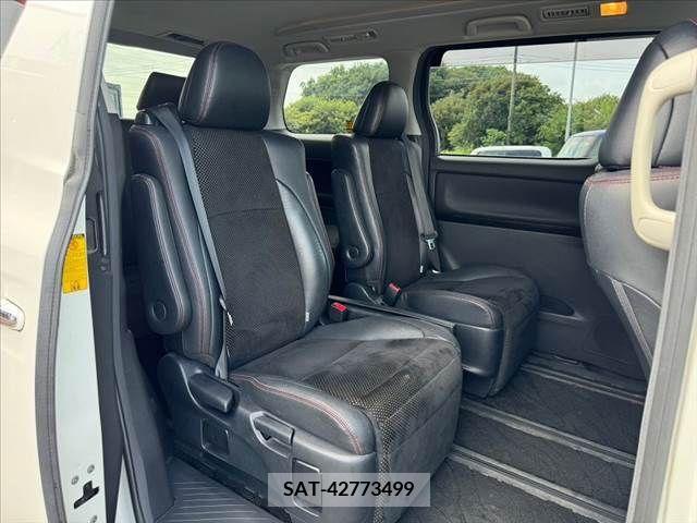 Toyota VELLFIRE 2014-08 369706-19