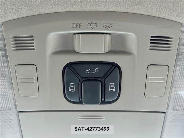 Toyota VELLFIRE 2014-08 369706-4