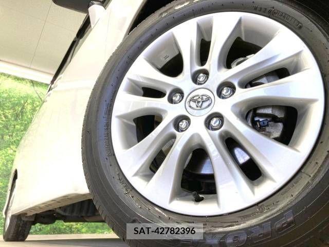 Toyota NOAH 2013-02 229006-12