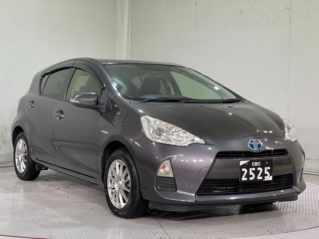 Toyota AQUA 2014-07 181690-0