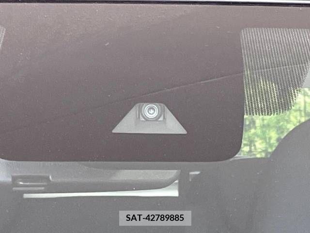 Nissan MARCH 2022-03 381513-3