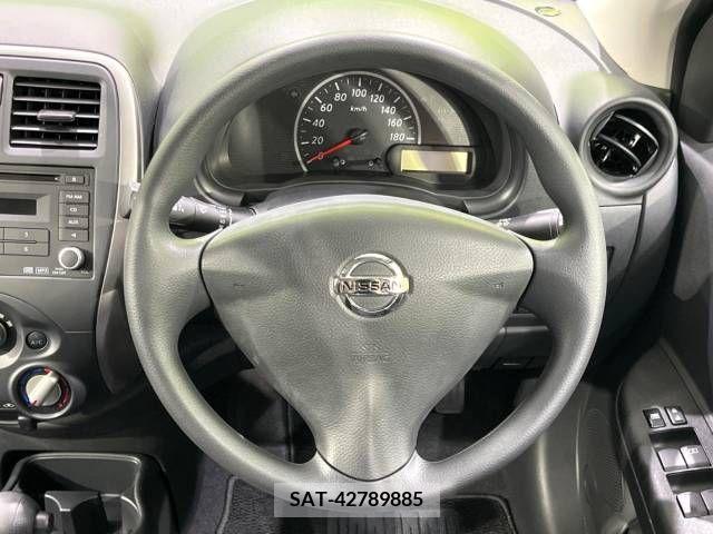 Nissan MARCH 2022-03 381513-11