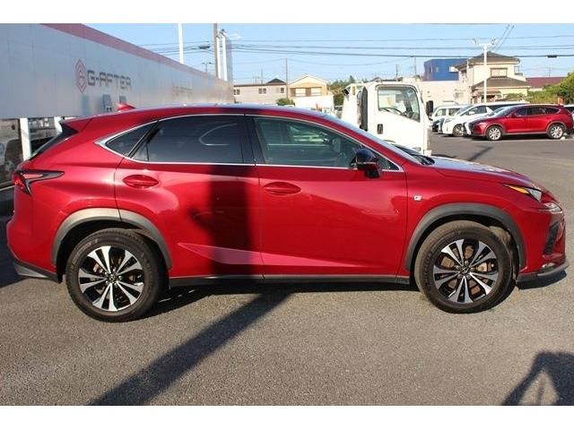 Lexus NX 2018-03 7764-10