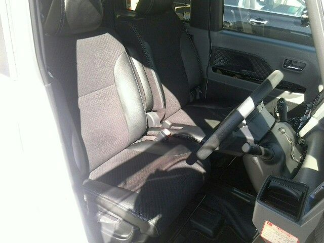 Daihatsu TANTO CUSTOM 2020-02 16687-9