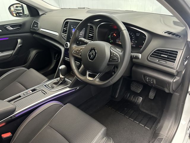 Renault MEGANE 2022-09 11754-1