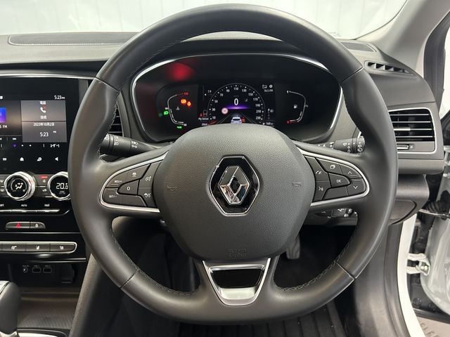 Renault MEGANE 2022-09 11754-13