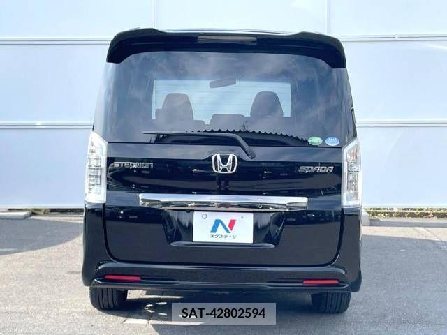 Honda STEP WGN 2013-02 324637-15