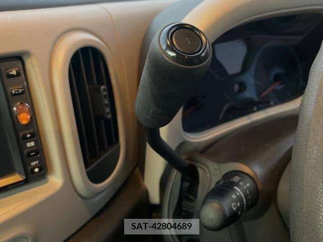 Nissan CUBE 2010-05 358406-18