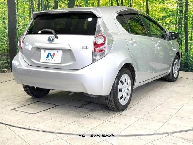 Toyota AQUA 2012-08 314111-17