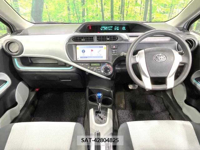 Toyota AQUA 2012-08 314111-1