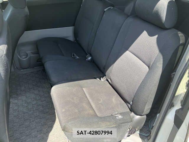 Toyota NOAH 2005-03 279533-5