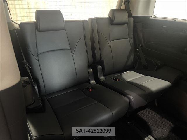 Toyota VELLFIRE 2017-03 223031-21