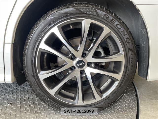 Toyota VELLFIRE 2017-03 223031-16