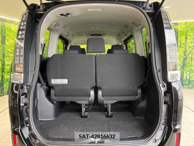 Toyota VOXY HYBRID 2014-05 395054-11
