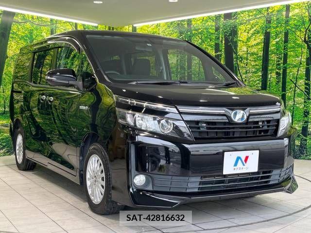 Toyota VOXY HYBRID 2014-05 395054-18
