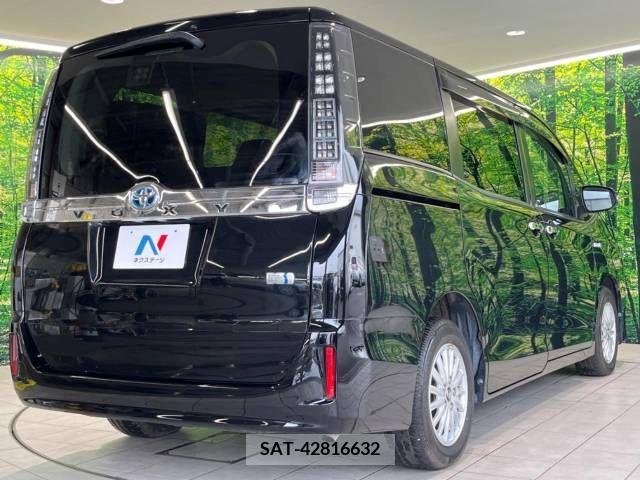 Toyota VOXY HYBRID 2014-05 395054-17