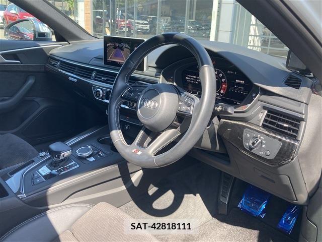 Audi S4 2018-01 389472-7