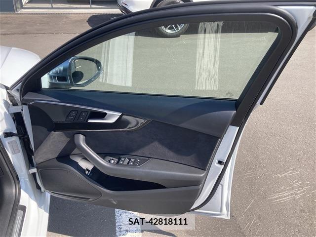 Audi S4 2018-01 389472-9