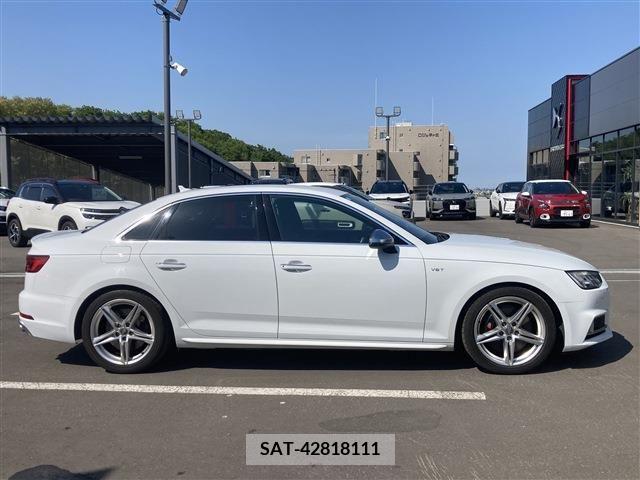 Audi S4 2018-01 389472-3