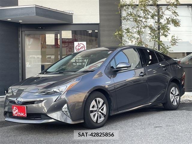 Toyota PRIUS 2016-05 220701-0