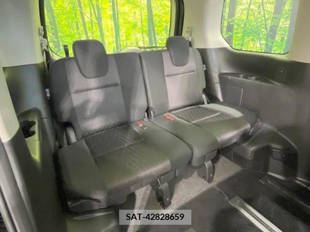 Nissan SERENA 2019-04 325011-9