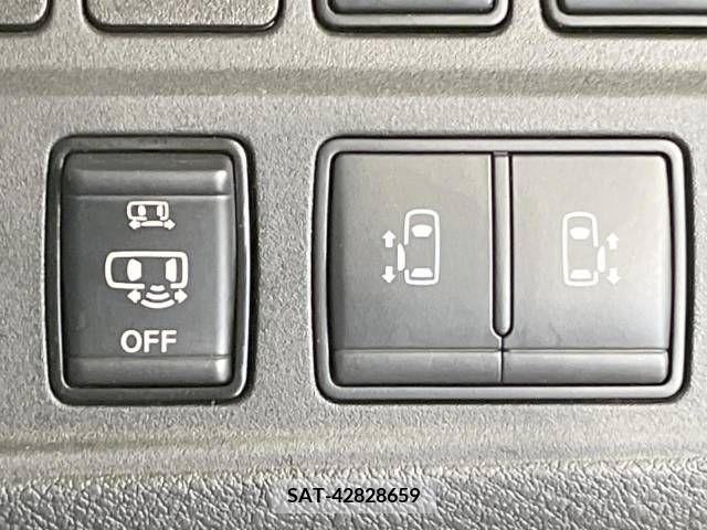 Nissan SERENA 2019-04 325011-5
