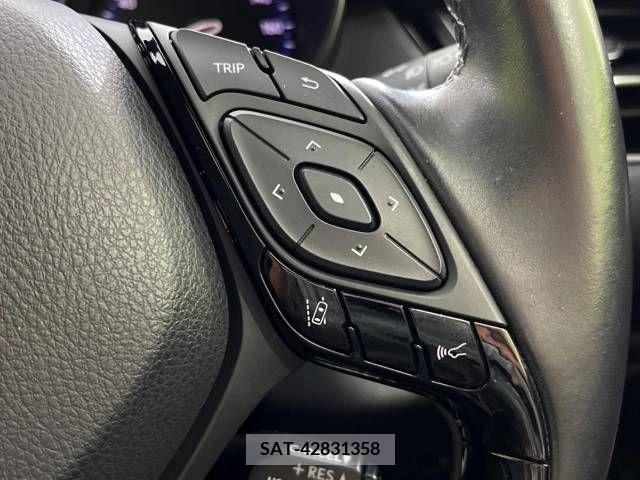 Toyota C-HR 2017-12 384727-6