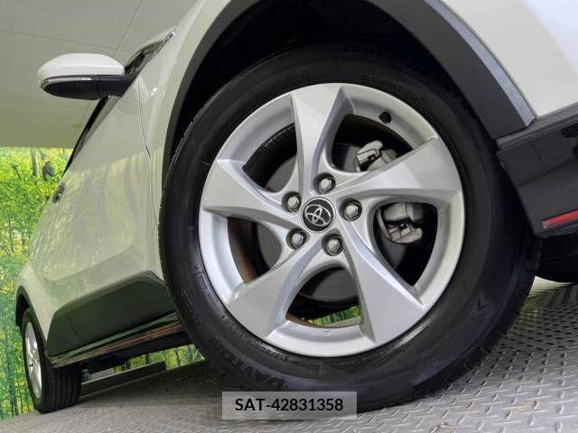 Toyota C-HR 2017-12 384727-13