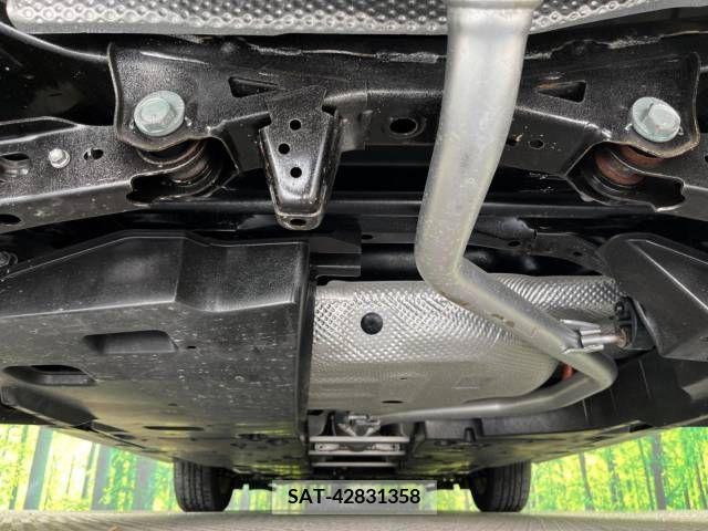 Toyota C-HR 2017-12 384727-19