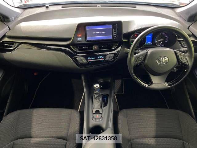 Toyota C-HR 2017-12 384727-1