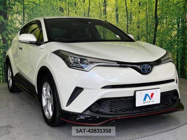 Toyota C-HR 2017-12 384727-16