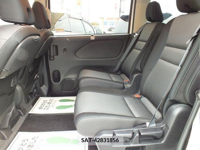 Nissan SERENA 2021-02 206117-11