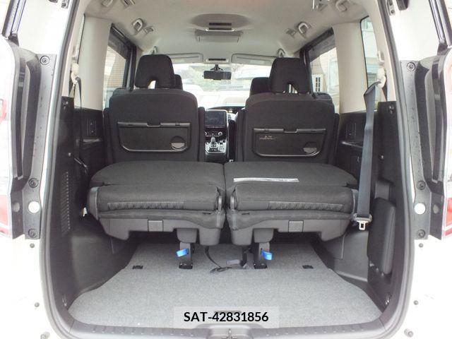 Nissan SERENA 2021-02 206117-13