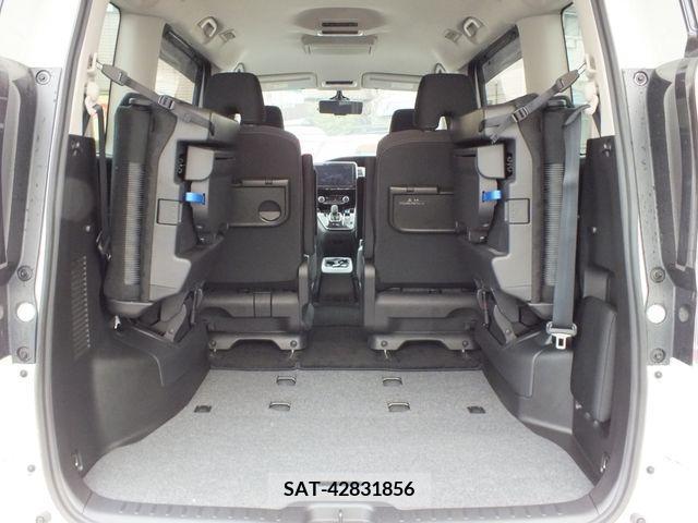 Nissan SERENA 2021-02 206117-14