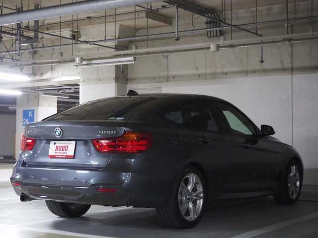 Bmw 3 SERIES 2016-03 7329-5