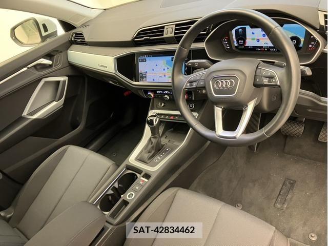Audi Q3 2021-06 261265-7