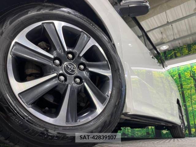 Toyota VOXY 2018-09 394984-14
