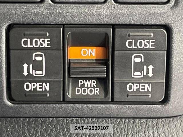 Toyota VOXY 2018-09 394984-3