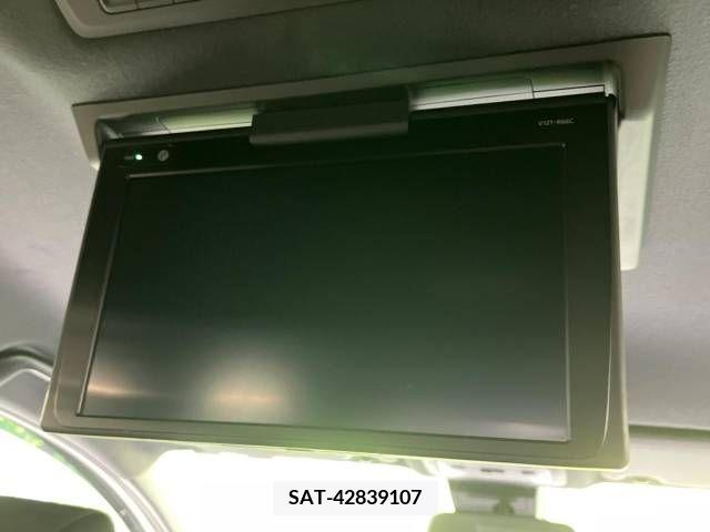 Toyota VOXY 2018-09 394984-2
