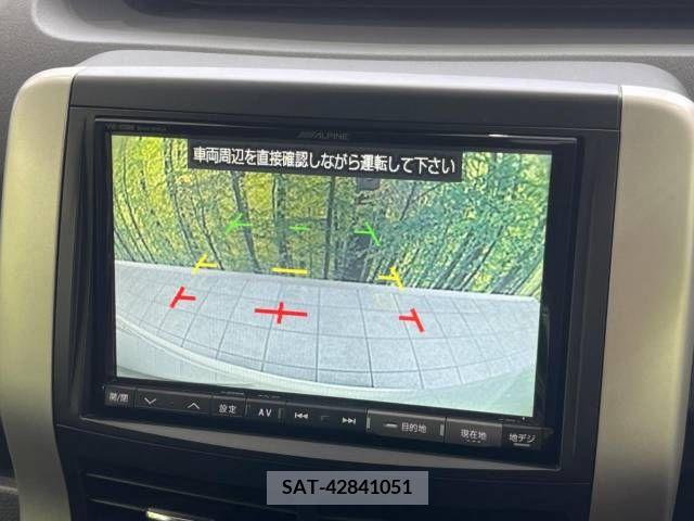 Toyota NOAH 2011-09 385494-5