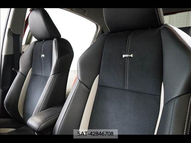 Toyota AQUA 2015-12 352560-7