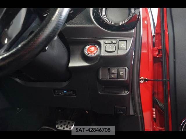 Toyota AQUA 2015-12 352560-13