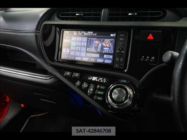 Toyota AQUA 2015-12 352560-10