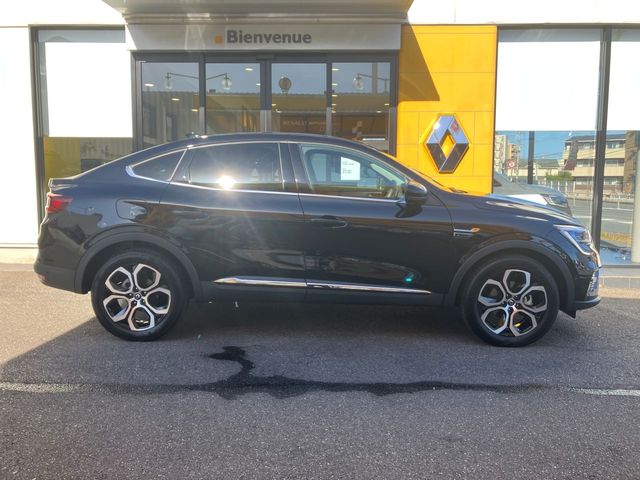Renault Arkana 2023-07 27879-4